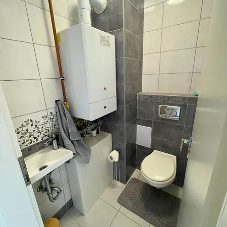 Manner Apartment *